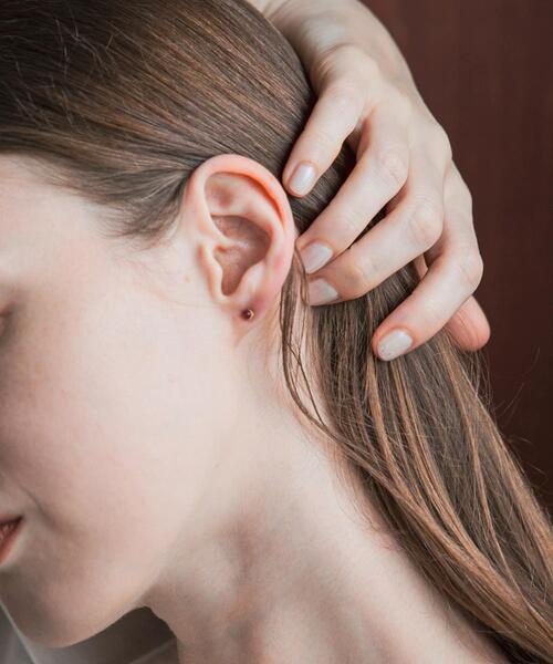 URBAN RESEARCH（アーバンリサーチ）の「ff by decor urban research　ストーンピアス（ピアス（両耳用）・レディース・ブラック/レッド/ブルー/グリーン/ホワイト系その他・-）」の7枚目の写真