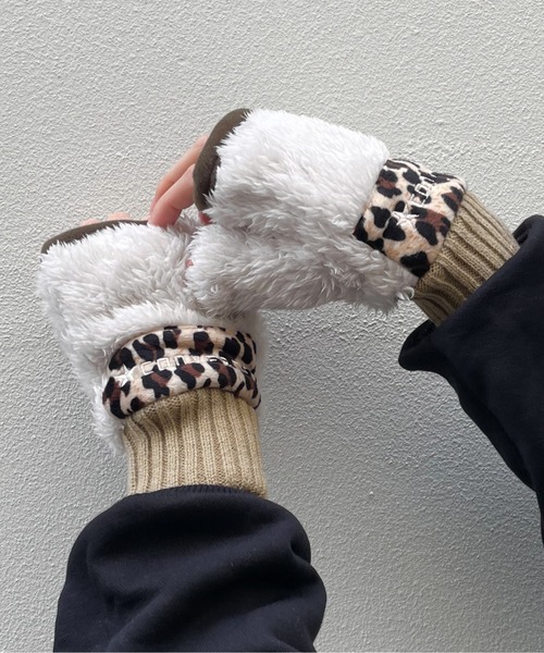 CONVERSE(コンバース)の「【CONVERSE/コンバース】 Piping Boa Glove(手袋・レディース・ブラック/ブラウン/アイボリー・FREE)」の8枚目の写真