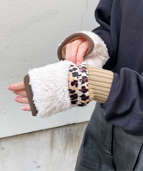 CONVERSE(コンバース)の「【CONVERSE/コンバース】 Piping Boa Glove(手袋・レディース・ブラック/ブラウン/アイボリー・FREE)」の9枚目の写真