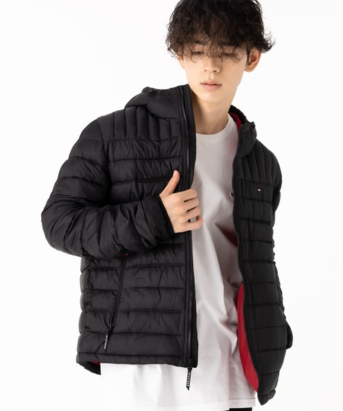 TOMMY HILFIGER（トミーヒルフィガー）の「トミーヒルフィガー ナイロン パッファーフード ジャケット（ダウンジャケット/コート・メンズ・ホワイト/ブルー系その他/ネイビー/ブラック/オリーブ・XL/L/M/S/XXL）」の20枚目の写真