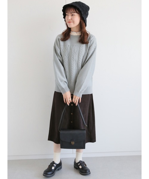 ehka sopo(エヘカソポ)の「ケーブルパッチワークプルオーバー(ニット/セーター・レディース・サックスブルー/ブラック/キナリ/モカ・フリ-)」の9枚目の写真