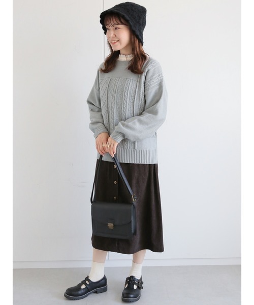 ehka sopo(エヘカソポ)の「ケーブルパッチワークプルオーバー(ニット/セーター・レディース・サックスブルー/ブラック/キナリ/モカ・フリ-)」の17枚目の写真