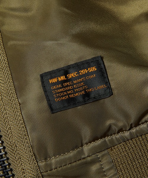 HUF(ハフ)の「HUF X ALPHA INDUSTRIES FEELS GOOD MA-1 / HUF ボンバージャケット(MA-1・メンズ・オリーブドラブ・SMALL/MEDIUM/LARGE/X-LARGE)」の16枚目の写真
