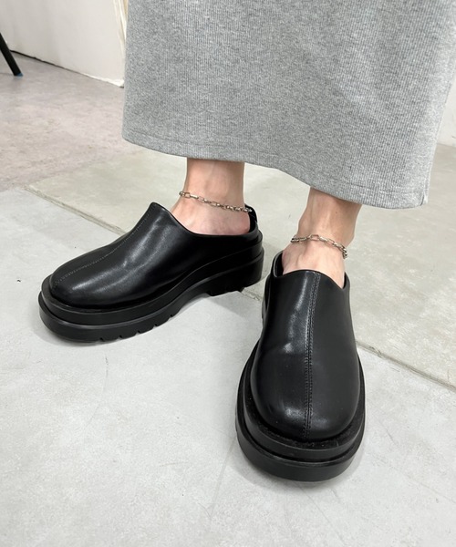 WHO'S WHO gallery(フーズフーギャラリー)の「タンクサボサンダル(サンダル・レディース・オフホワイト/ブラック・M/L)」の7枚目の写真