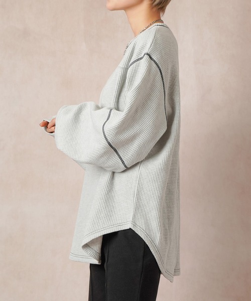 Lull(ルル)の「【Lull / ルル】バックスリットサーマルカットソー(Tシャツ/カットソー・レディース・ブラック/グレー/ホワイト・ONESIZE)」の17枚目の写真