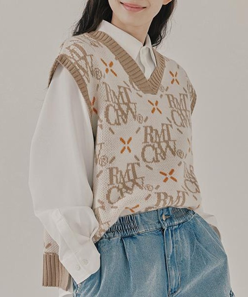 ROMANTIC CROWN（ロマンティッククラウン）の「【UNISEX】ROMANTIC CROWN／アーガイルニットベスト 2183718（ベスト・レディース・クリーム/ネイビー・MEDIUM/LARGE）」の2枚目の写真