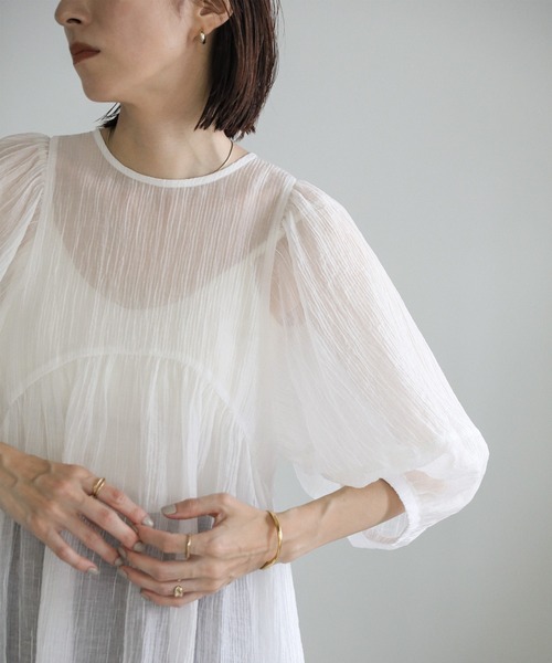 select MOCA(セレクトモカ)の「ボリュームスリーブシアーチュニック(シャツ/ブラウス・レディース・ブラック/ホワイト/ベージュ/グレイッシュブルー/ライトイエロー・FREE)」の16枚目の写真