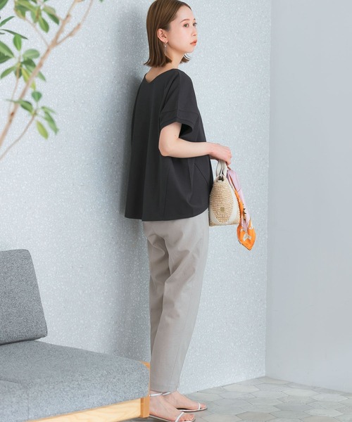 URBAN RESEARCH ROSSO（アーバンリサーチロッソ）の「『UR TECH ひやサラクール』ドルマンスリーブプルオーバー（Tシャツ/カットソー・レディース・グレー系その他/グリーン系その他/チャコールグレー・FREE）」の15枚目の写真