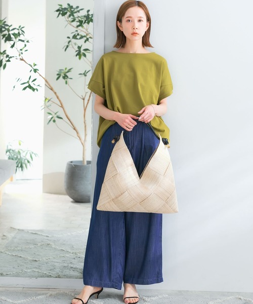 URBAN RESEARCH ROSSO（アーバンリサーチロッソ）の「『UR TECH ひやサラクール』ドルマンスリーブプルオーバー（Tシャツ/カットソー・レディース・グレー系その他/グリーン系その他/チャコールグレー・FREE）」の19枚目の写真