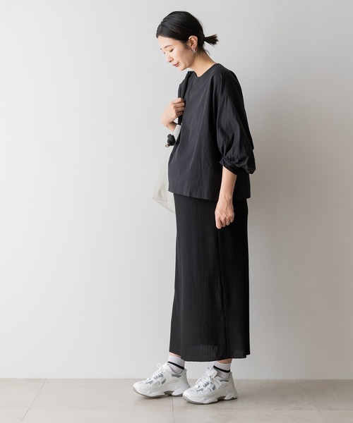 フェリシモMama（フェリシモママ）の「【旧品番】Ｍｏｒｅｄｄｅ　リップルカットソー素材がらくちんきれいな　産前産後使えるＩラインスカート（マタニティウェア/グッズ・レディース・ブラック/ブルー/チャコールグレー/アイボリー・SMALL/MEDIUM/LARGE/X-LARGE/XX-LARGE）」の13枚目の写真