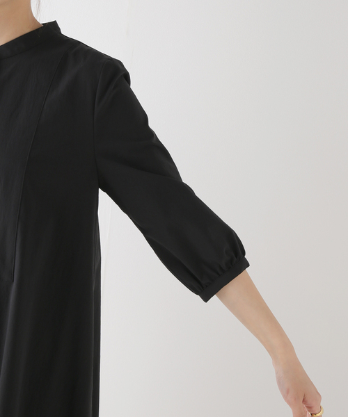 La TOTALITE(ラトータリテ)の「バックタックハーフスリーブシャツワンピース(シャツワンピース・レディース・ブラック/ベージュ/ネイビー・36/38)」の18枚目の写真