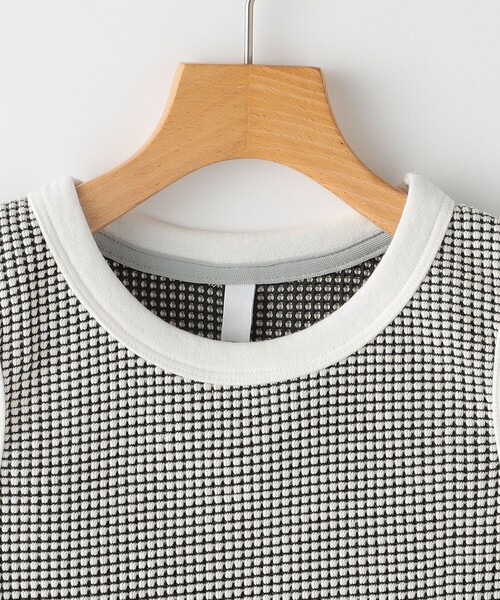 SHIPS（シップス）の「MOUN TEN.:95～140cm / バイカラー ワッフル タンクトップ（タンクトップ・キッズ・ナチュラル/チャコールグレー・110/125/140/95）」の17枚目の写真