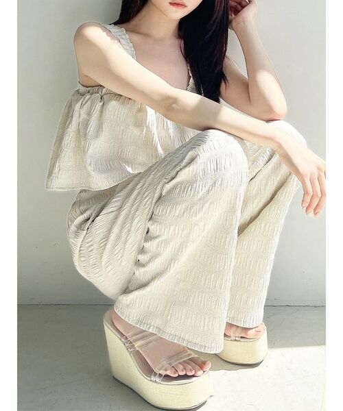 RESEXXY（リゼクシー）の「シャーリングブラウス【セットアップ着用可能】（シャツ/ブラウス・レディース・ベージュ/ホワイト/ブラック・FREE）」の3枚目の写真