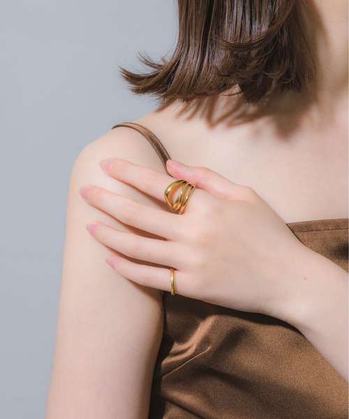 muku(ムク)の「金属アレルギー対応 クロスコイルリングイヤーカフ/サージカルステンレス/316L(リング・レディース・ゴールド/シルバー・9/11/13)」の12枚目の写真