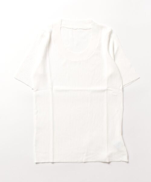 Jasmine Grandiflorum(ジャスミングランディフローラム)の「【Jasmine】ラウンドネックシンプルカットソー (SS)(Tシャツ/カットソー・レディース・ブラック/ホワイト/イエロー/オフホワイト/ベージュ/ピンク/パープル/ブルー・FREE)」の10枚目の写真