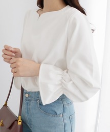 alotta（アロッタ）の「《UV対策/吸水速乾/ストレッチ/抗菌防臭》キャンディースリーブハートネックブラウス（シャツ/ブラウス）」