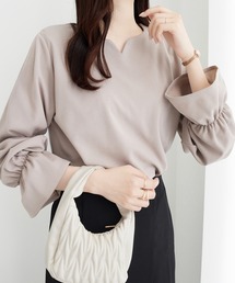 alotta（アロッタ）の「《UV対策/吸水速乾/ストレッチ/抗菌防臭》キャンディースリーブハートネックブラウス（シャツ/ブラウス）」