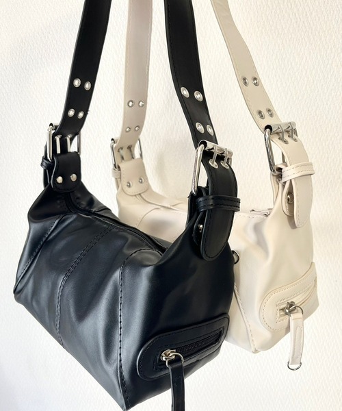 cuorequal（クオレコール）の「ベルト付きショルダーバッグ（ショルダーバッグ・レディース・ホワイト/ブラック・FREE）」の2枚目の写真