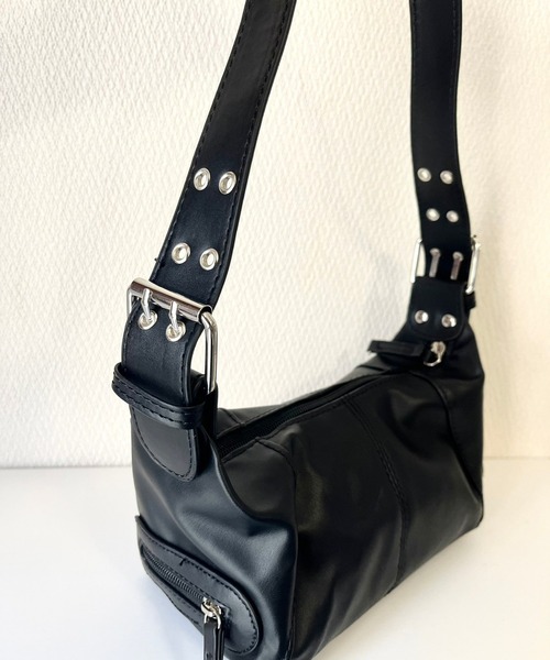 cuorequal（クオレコール）の「ベルト付きショルダーバッグ（ショルダーバッグ・レディース・ホワイト/ブラック・FREE）」の3枚目の写真