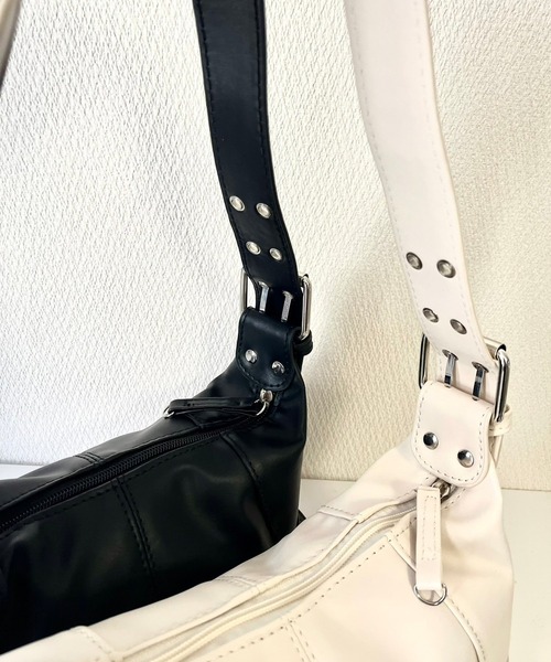 cuorequal（クオレコール）の「ベルト付きショルダーバッグ（ショルダーバッグ・レディース・ホワイト/ブラック・FREE）」の14枚目の写真