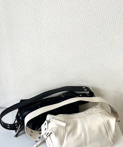 cuorequal（クオレコール）の「ベルト付きショルダーバッグ（ショルダーバッグ・レディース・ホワイト/ブラック・FREE）」の16枚目の写真