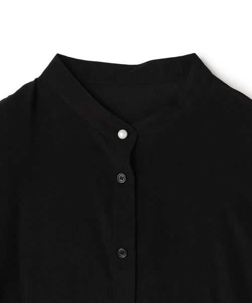 A/C DESIGN BY ALPHA CUBIC（エーシーデザインバイアルファキュービック）の「シアーブラウス（シャツ/ブラウス・レディース・ブルー/オフホワイト/ブラック・11号/9号/13号）」の4枚目の写真