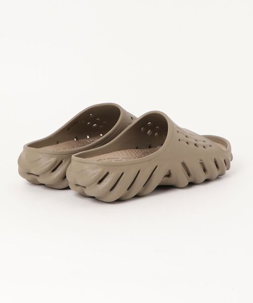 crocs(クロックス)の「【CROCS】208170-2G9 Echo Slide(サンダル・メンズ・ブラック・27cm/26cm/29cm/28cm)」の2枚目の写真