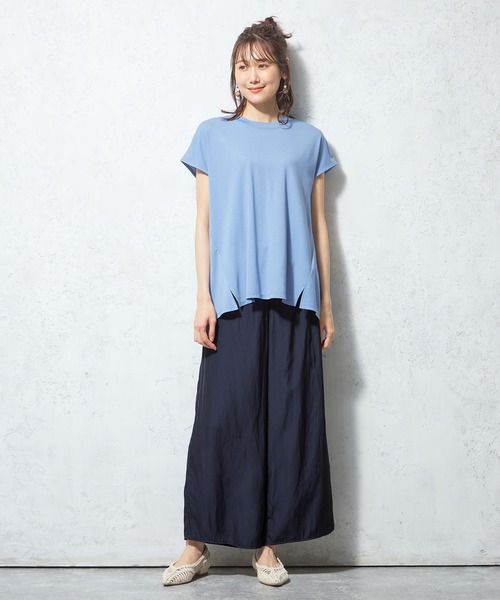 Petit Honfleur(プチオンフルール)の「【接触冷感】チュニックプルオーバー(Tシャツ/カットソー・レディース・ネイビー/サックスブルー/グリーン・M/L)」の10枚目の写真