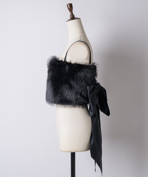 VIOLETTA(ヴィオレッタ)の「バックリボンボリュームファービスチェ(その他トップス・レディース・チャコールグレー/ブルー/ブラック/ホワイト/レッド・FREE)」の6枚目の写真