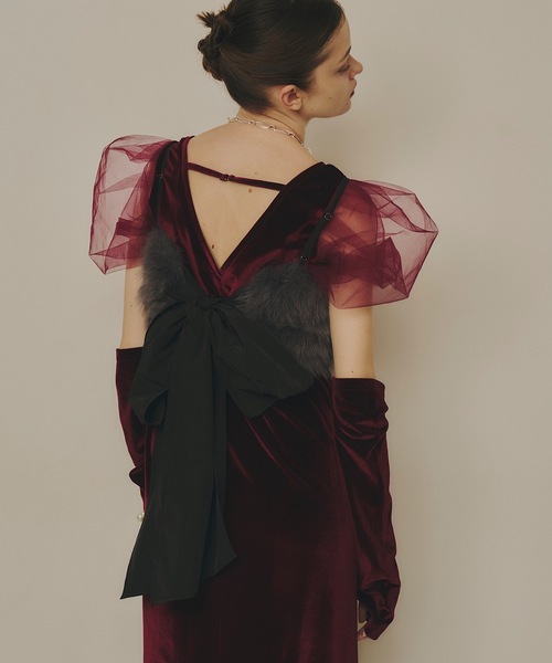 VIOLETTA(ヴィオレッタ)の「バックリボンボリュームファービスチェ(その他トップス・レディース・チャコールグレー/ブルー/ブラック/ホワイト/レッド・FREE)」の20枚目の写真