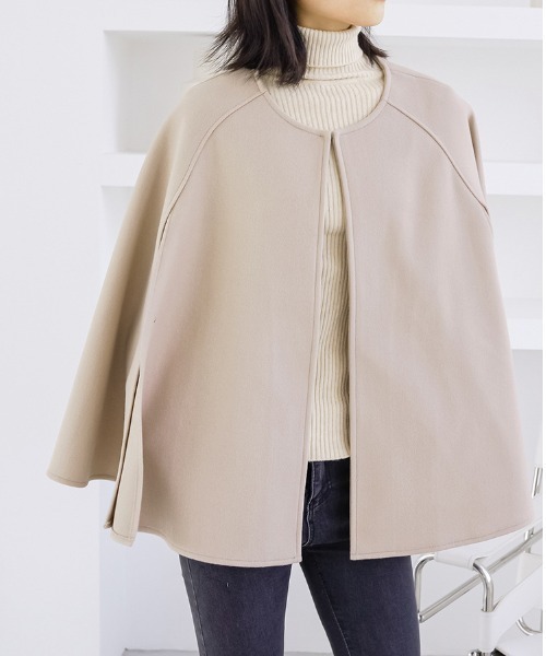 a lot of love（ア ロット オブ ラブ）の「アームスリット ノーカラーポンチョ（ポンチョ・レディース・アイボリー/ブラック/ブラウン/グレー・FREE）」の9枚目の写真