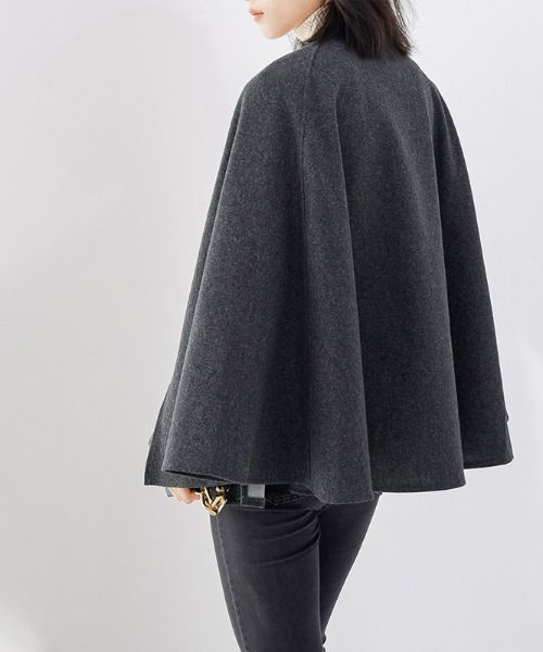 a lot of love（ア ロット オブ ラブ）の「アームスリット ノーカラーポンチョ（ポンチョ・レディース・アイボリー/ブラック/ブラウン/グレー・FREE）」の19枚目の写真