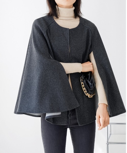 a lot of love（ア ロット オブ ラブ）の「アームスリット ノーカラーポンチョ（ポンチョ・レディース・アイボリー/ブラック/ブラウン/グレー・FREE）」の20枚目の写真