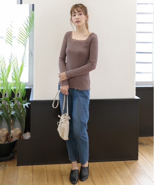 ad thie(アドティエ)の「スクエア レース テレコ ロングTシャツ(Tシャツ/カットソー・レディース・ラベンダー/ブラック/ベージュ/ピンクベージュ/モカ/オフホワイト・LARGE/MEDIUM)」の13枚目の写真