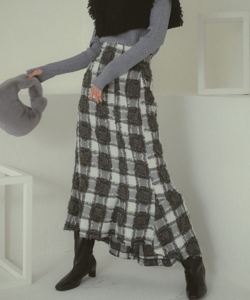 VANNIE U（ヴァニーユー）の「バックフレアスカート（スカート・レディース・チェック/ブラック・M/S）」の3枚目の写真