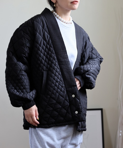 ULEULA(ウルア)の「キルティングVネックノーカラーブルゾン(ノーカラージャケット・レディース・アイボリー/ブラック・FREE)」の15枚目の写真