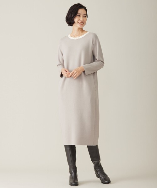 J.PRESS(ジェイプレス)の「【WEB限定カラーあり・洗える】TRIM RAYON STRETCH ニット ワンピース(ワンピース・レディース・ベージュ系/ネイビー系/ブラック系・9/11)」の7枚目の写真