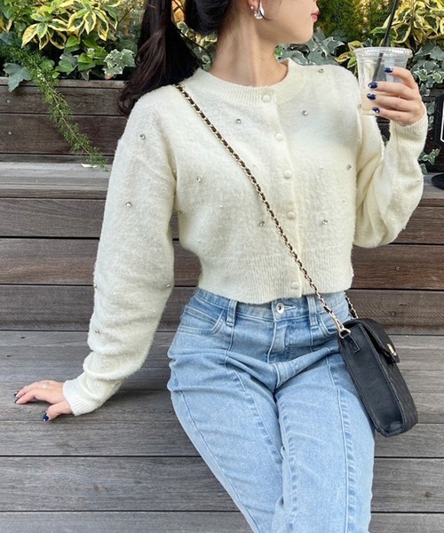 one after another NICE CLAUP(ワンアフターアナザーナイスクラップ)の「キラキラビジューニット(ニット/セーター・レディース・ピンク/オフホワイト/グレー/ブラック・FREE)」の9枚目の写真