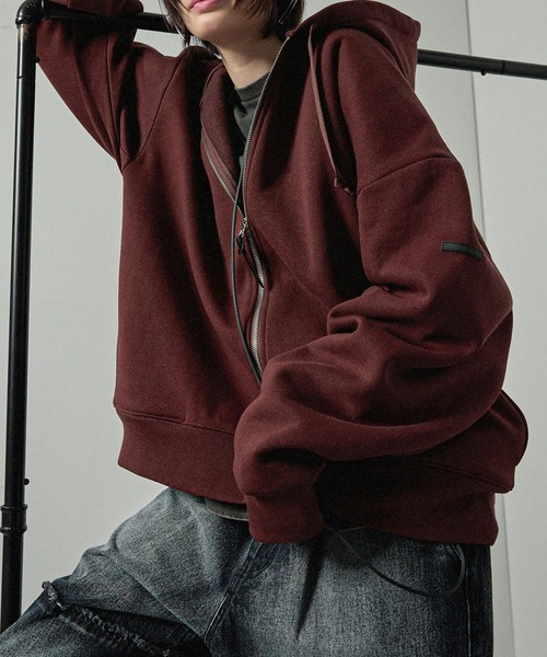 Alfred Alex（アルフレッドアレックス）の「【Alfred Alex】Rubber Logo Zip Hoodie/ラバーロゴ フルジップパーカー（パーカー・メンズ・ブラック/チャコール/ナチュラル/グレー/ライトグレー/パープル系/ブラウン系/ボルドー/グレイッシュブルー/スミクロ/キャメル・M/L/S/XL）」の11枚目の写真