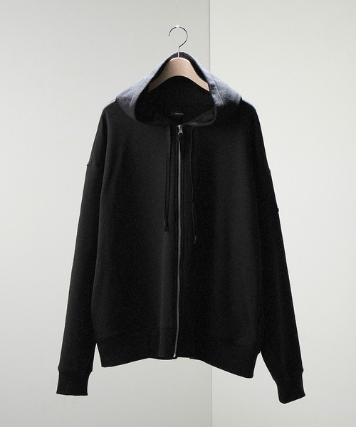 Alfred Alex（アルフレッドアレックス）の「【Alfred Alex】Rubber Logo Zip Hoodie/ラバーロゴ フルジップパーカー（パーカー・メンズ・ブラック/チャコール/ナチュラル/グレー/ライトグレー/パープル系/ブラウン系/ボルドー/グレイッシュブルー/スミクロ/キャメル・M/L/S/XL）」の12枚目の写真