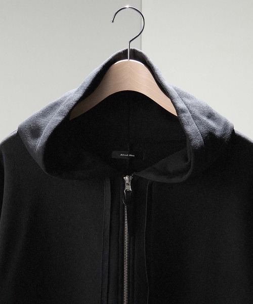 Alfred Alex（アルフレッドアレックス）の「【Alfred Alex】Rubber Logo Zip Hoodie/ラバーロゴ フルジップパーカー（パーカー・メンズ・ブラック/チャコール/ナチュラル/グレー/ライトグレー/パープル系/ブラウン系/ボルドー/グレイッシュブルー/スミクロ/キャメル・M/L/S/XL）」の14枚目の写真
