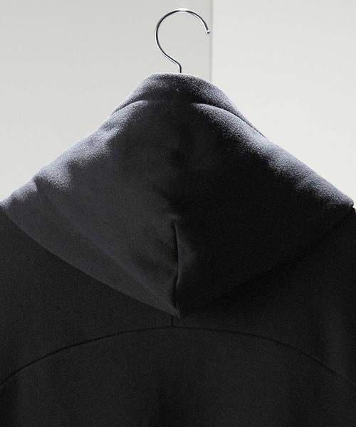 Alfred Alex（アルフレッドアレックス）の「【Alfred Alex】Rubber Logo Zip Hoodie/ラバーロゴ フルジップパーカー（パーカー・メンズ・ブラック/チャコール/ナチュラル/グレー/ライトグレー/パープル系/ブラウン系/ボルドー/グレイッシュブルー/スミクロ/キャメル・M/L/S/XL）」の18枚目の写真