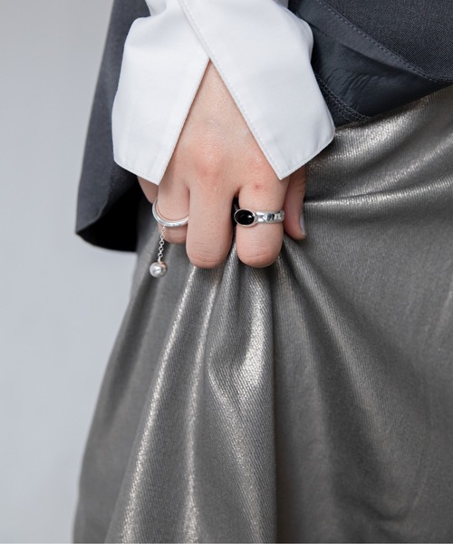 VACANCY（ヴァカンシー）の「メタリックレイヤードスカート（スカート・レディース・ゴールド/ブラック・SMALL/MEDIUM/LARGE）」の9枚目の写真