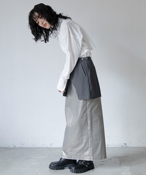 VACANCY（ヴァカンシー）の「メタリックレイヤードスカート（スカート・レディース・ゴールド/ブラック・SMALL/MEDIUM/LARGE）」の20枚目の写真