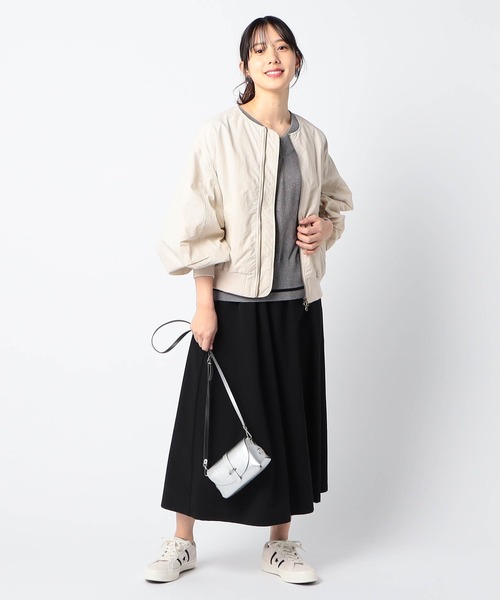 Grand PARK(グランドパーク)の「ノーカラーボリュームスリーブブルゾン(ブルゾン・レディース・ネイビー/ナチュラル/ライトグリーン・FREE)」の4枚目の写真