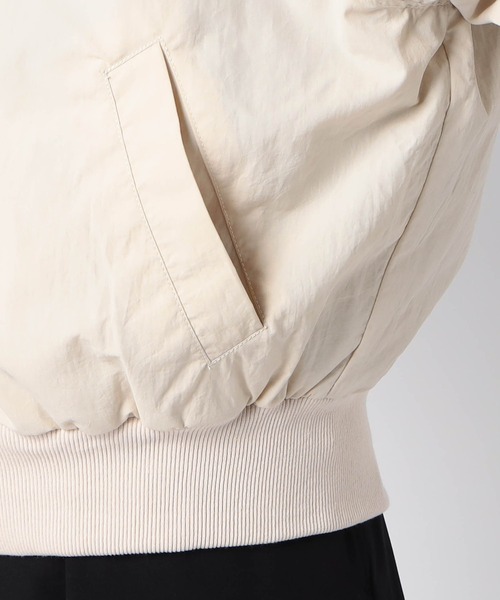 Grand PARK(グランドパーク)の「ノーカラーボリュームスリーブブルゾン(ブルゾン・レディース・ネイビー/ナチュラル/ライトグリーン・FREE)」の17枚目の写真