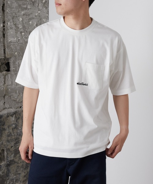 WILD THINGS（ワイルドシングス）の「【WILDTHINGS別注】ロゴ刺繍半袖Tシャツ（Tシャツ/カットソー・メンズ・ホワイト/グレー/チャコールグレー/ネイビー・MEDIUM/LARGE）」の9枚目の写真
