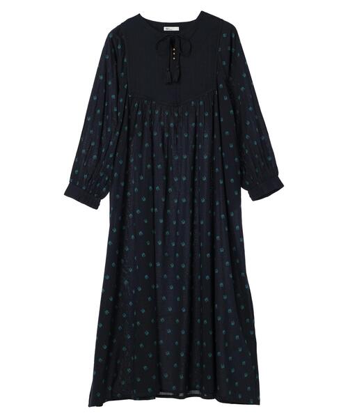 CRAFT STANDARD BOUTIQUE(クラフトスタンダードブティック)の「インド綿混キルト切替花柄ワンピース(ワンピース・レディース・ブルー/ブラック/ネイビー・FREE)」の6枚目の写真