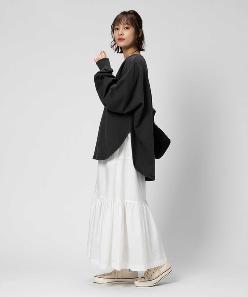 BACK NUMBER(バックナンバー)の「【BACK NUMBER】ドロップショルダー裾ラウンドスウェット(スウェット・レディース・ホワイト/ダークグレー・LARGE/SMALL/MEDIUM)」の3枚目の写真