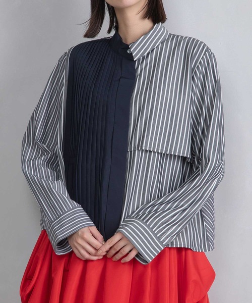 MARECHAL TERRE（マルシャルテル）の「アシンメトリープリーツシャツ（シャツ/ブラウス・レディース・ブラック系/ブルー系その他/ネイビー系/ホワイト系その他・MEDIUM）」の8枚目の写真